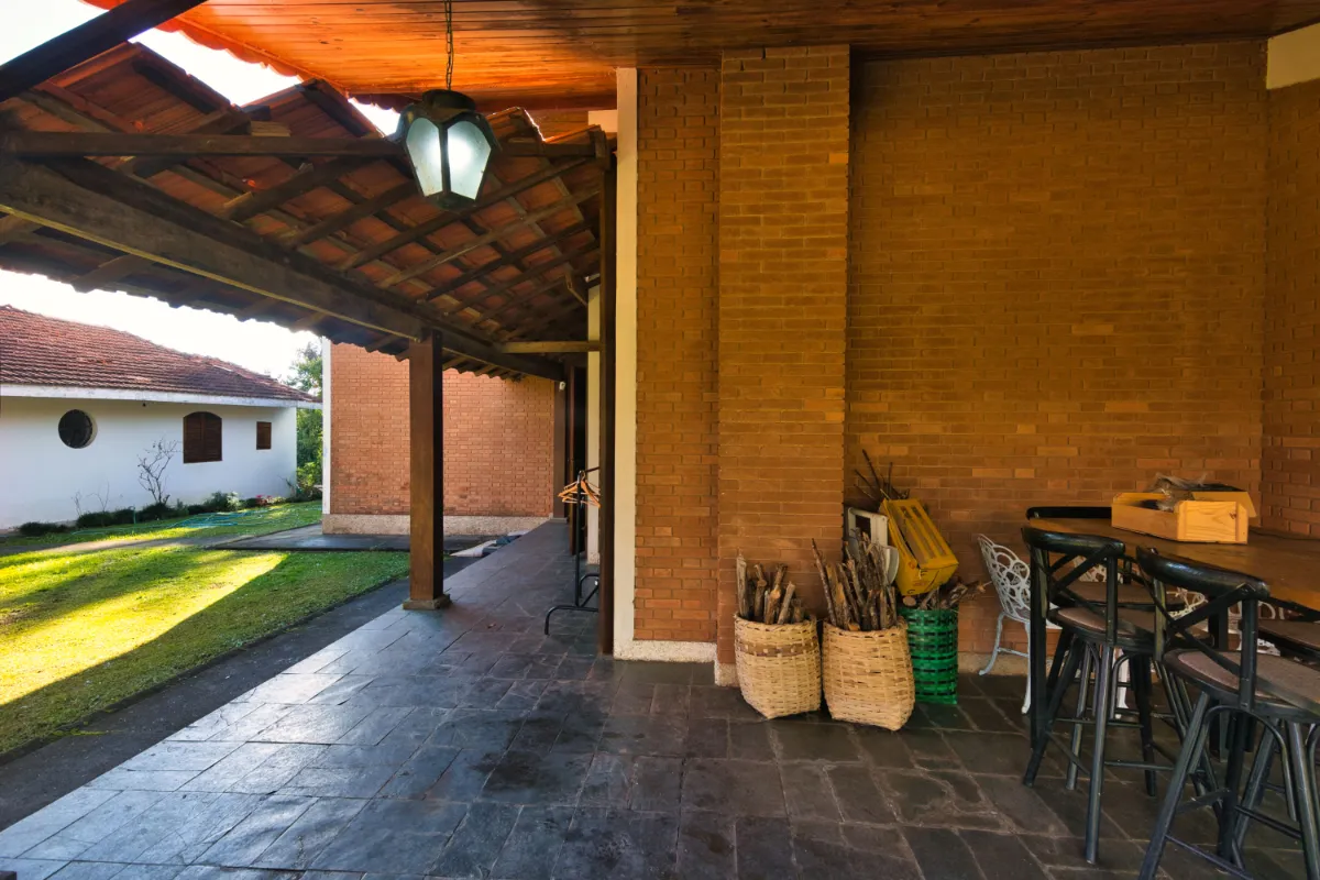 Imagem Casa para venda em Toriba com 3 quartos, sendo 2 suítes, 250m2