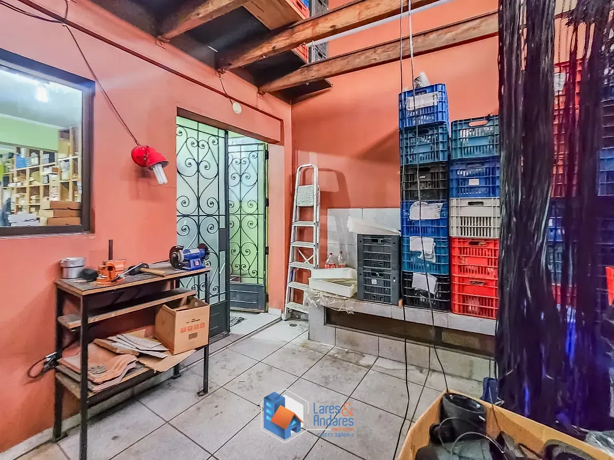 Imagem Casa comercial para venda em Liberdade, 700m²