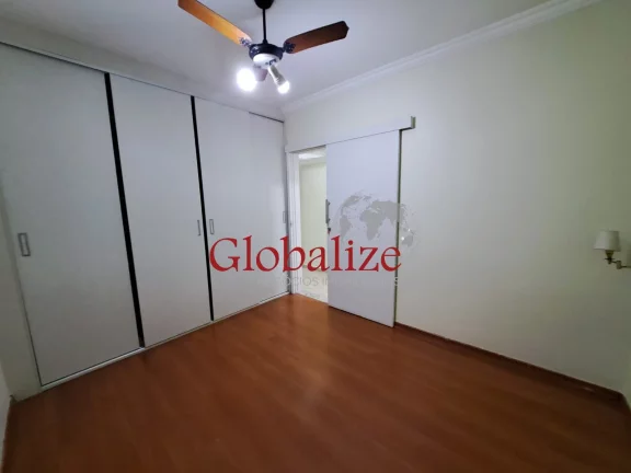 Imagem Apartamento à venda com 55m², 1 quarto, 2 banheiros, dependência, elevador e vaga coletiva or R$460.000,00 no José Menino em Santos