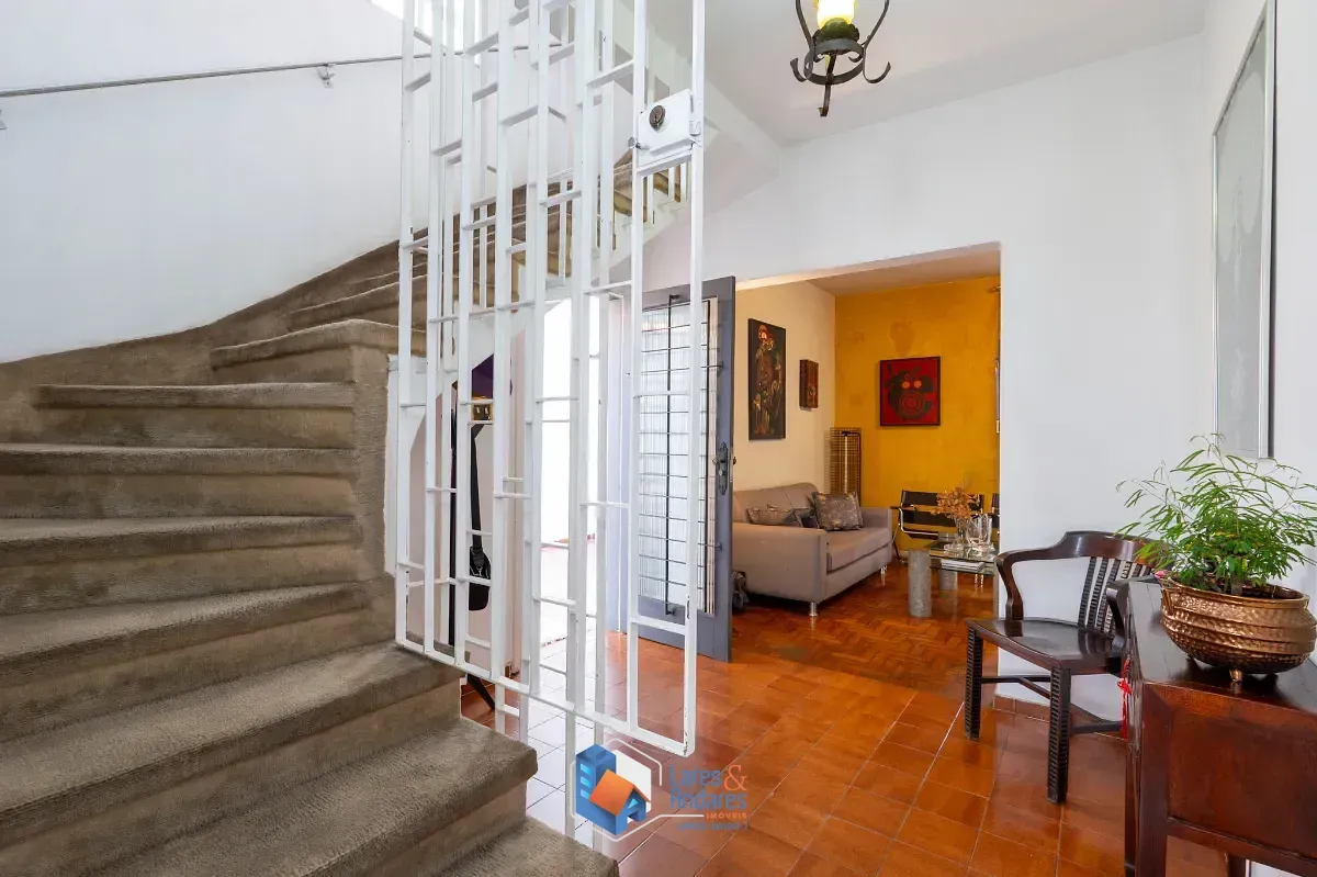 Imagem Casa para venda em Campo Belo com 4 quartos, sendo 2 suítes, 207m²