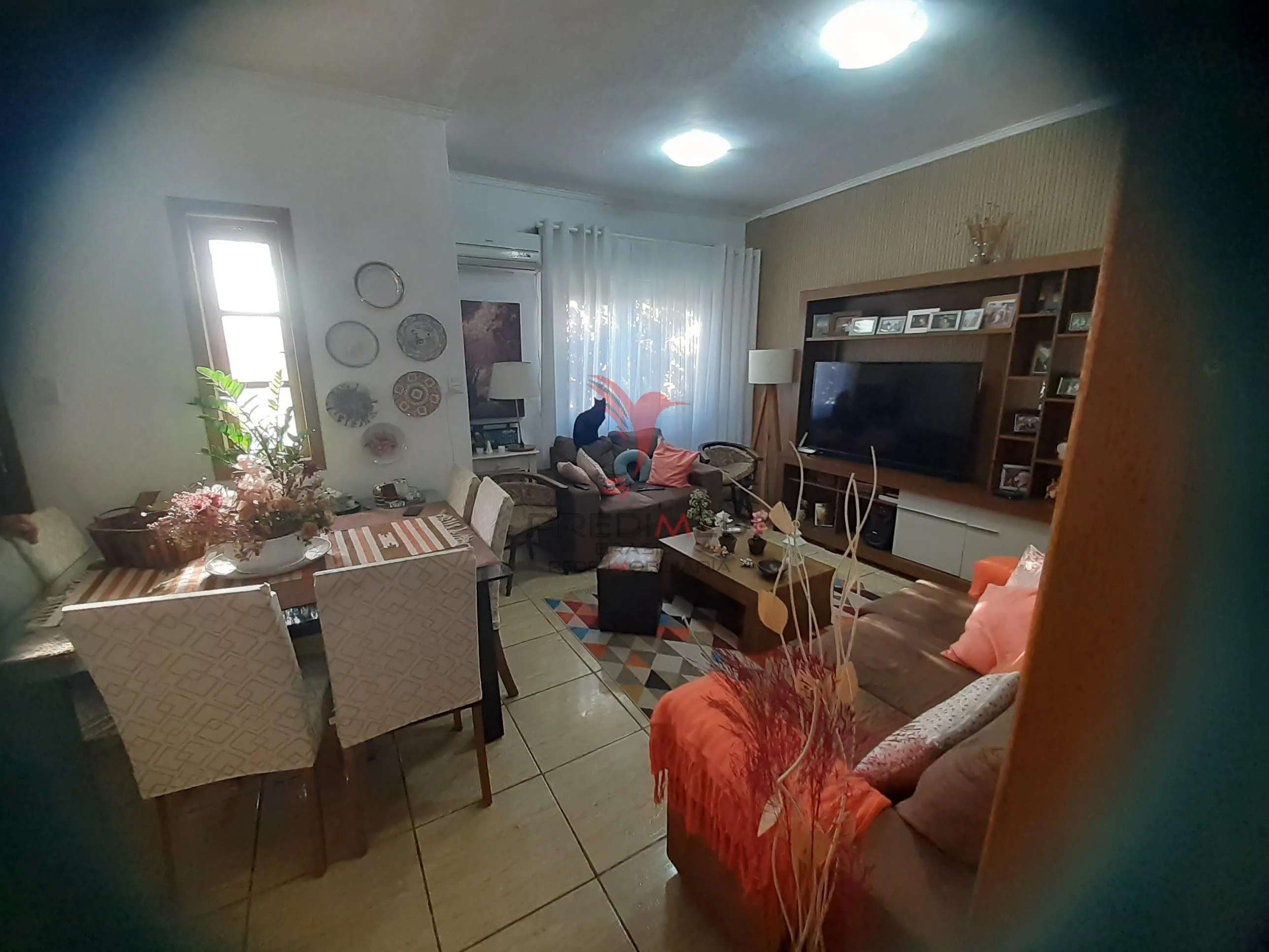Imagem CASA NO CENTRO Próxima a Beneficência Portuquesa, perto de tudo, faculdade, supermercado