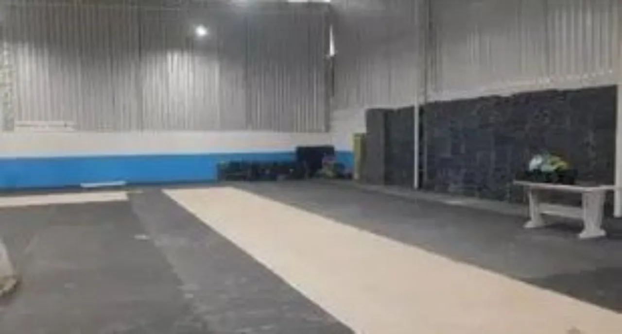 Foto do imóvel Galpão Comercial de Alto Padrão em Sorocaba-SP: 5 Salas, 4 Banheiros, 5 Vagas e 1.250m² de Área. Venha Conferir! em Eden, Sorocaba - SP