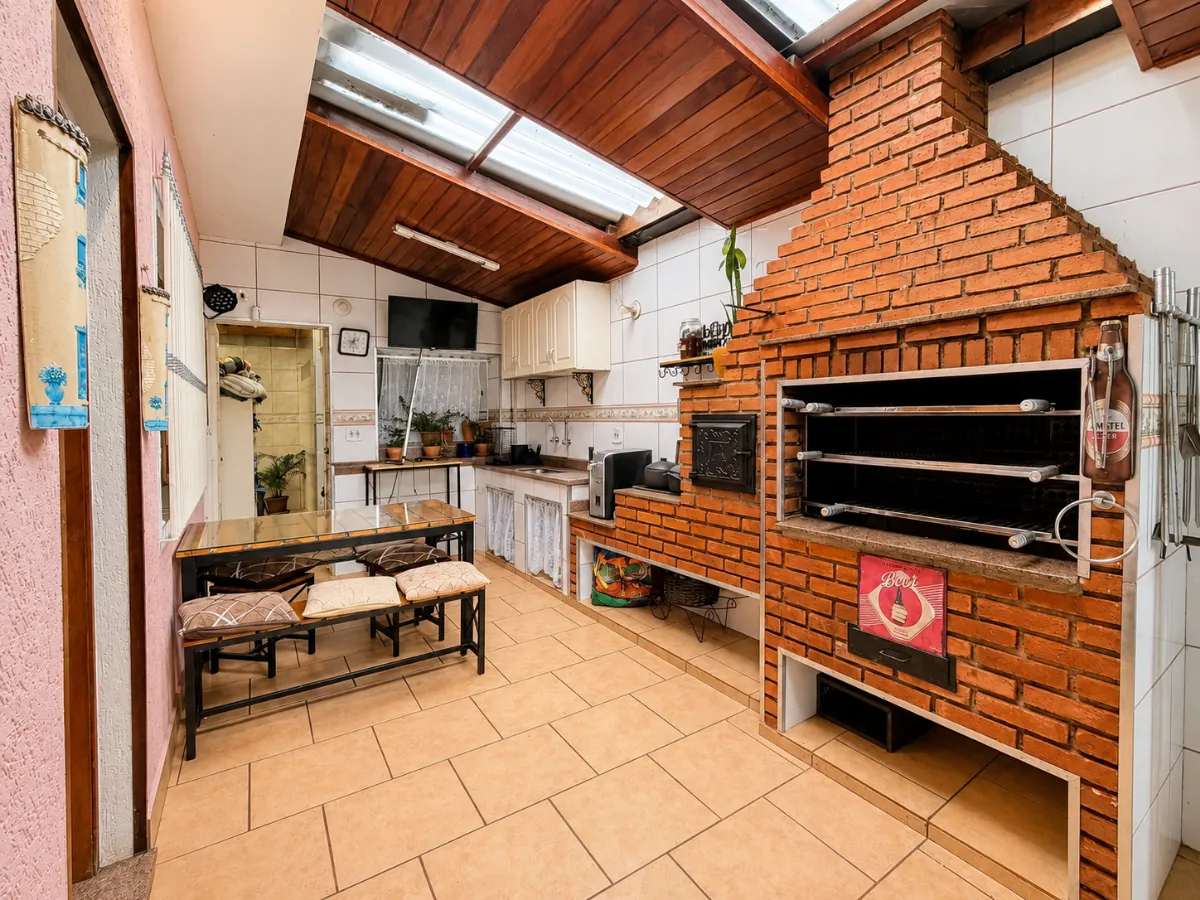 Imagem Casa de vila para venda em Suíssa com 3 quartos, 220m2