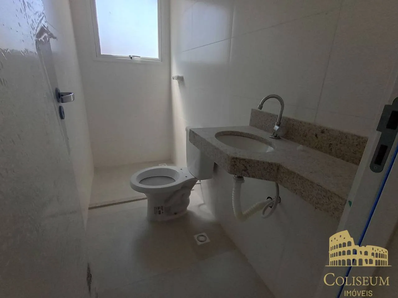 Imagem Apartamento com 2 dormitórios para alugar, 61 m² por R$ 3.300/mês - Guilhermina - Praia Grande/SP