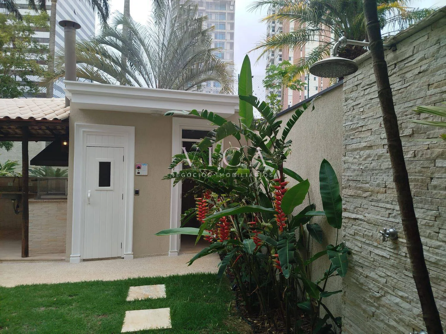 Imagem Casa para venda com 4 dormitórios, 450m2 - por R$ 3.900.000 - Alphaville