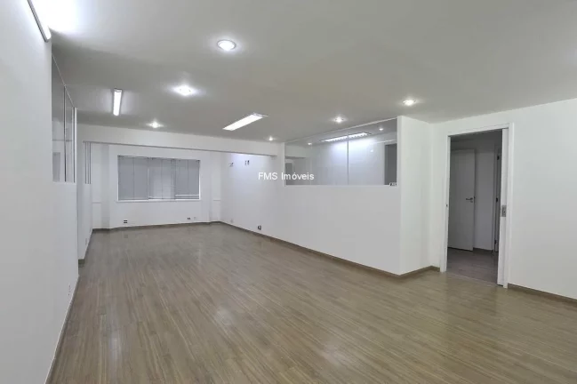 Imagem Conjunto comercial com 100m2 na Vila Olímpia