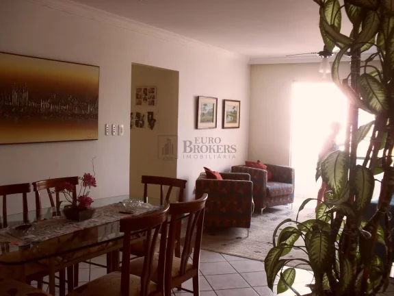 Imagem Apartamento com 3 dormitórios no Centro de Balneário Camboriú.