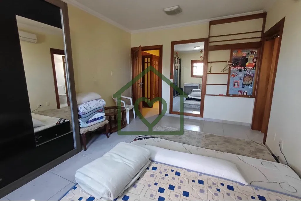 Imagem Desfrute do conforto e sofisticação com esta espetacular casa à venda no bairro Partenon, em Port...