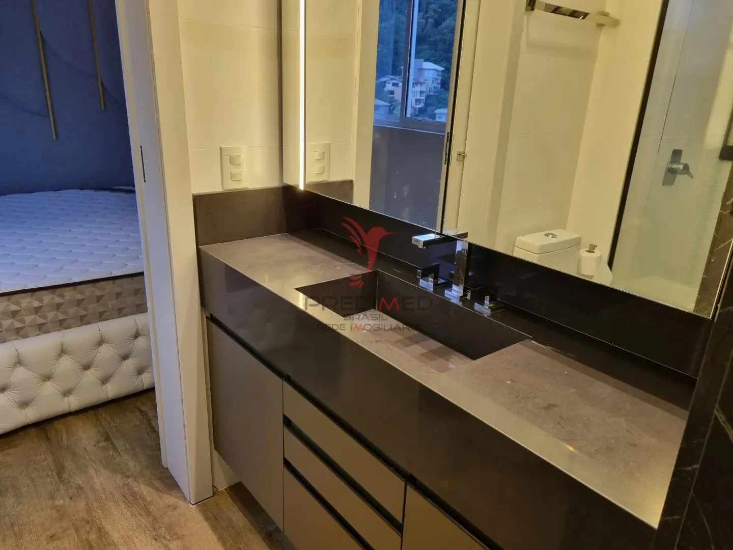 Imagem Exclusividade e Alto Padrão: Cobertura Duplex Atmos Beach em Cabeçudas