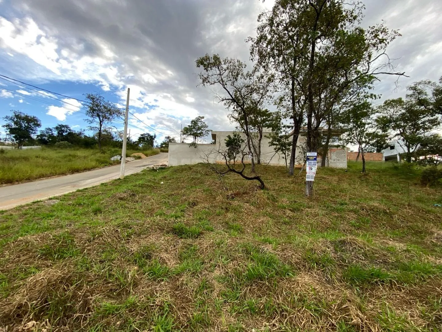 Imagem Terreno à venda, 638 m² por R$ 350.000 - Vila Paradiso - Lagoa Santa/MG