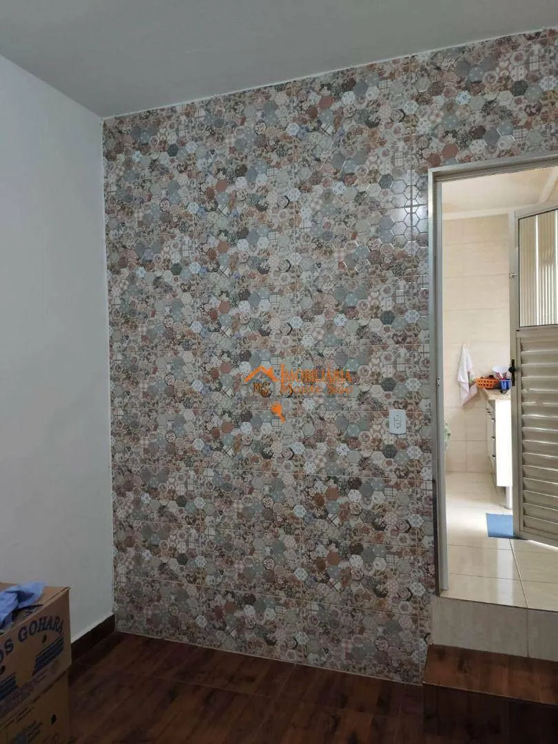Imagem Casa com 2 dormitórios à venda, 67 m² por R$ 320.000,00 - Vila São João Batista - Guarulhos/SP