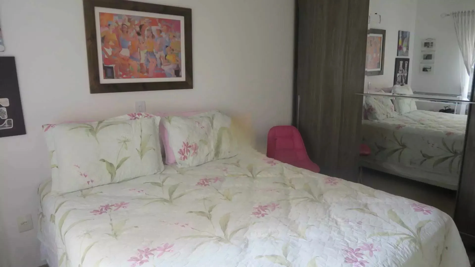 Imagem Apartamento com 3 dormitórios, suíte e churrasqueira.