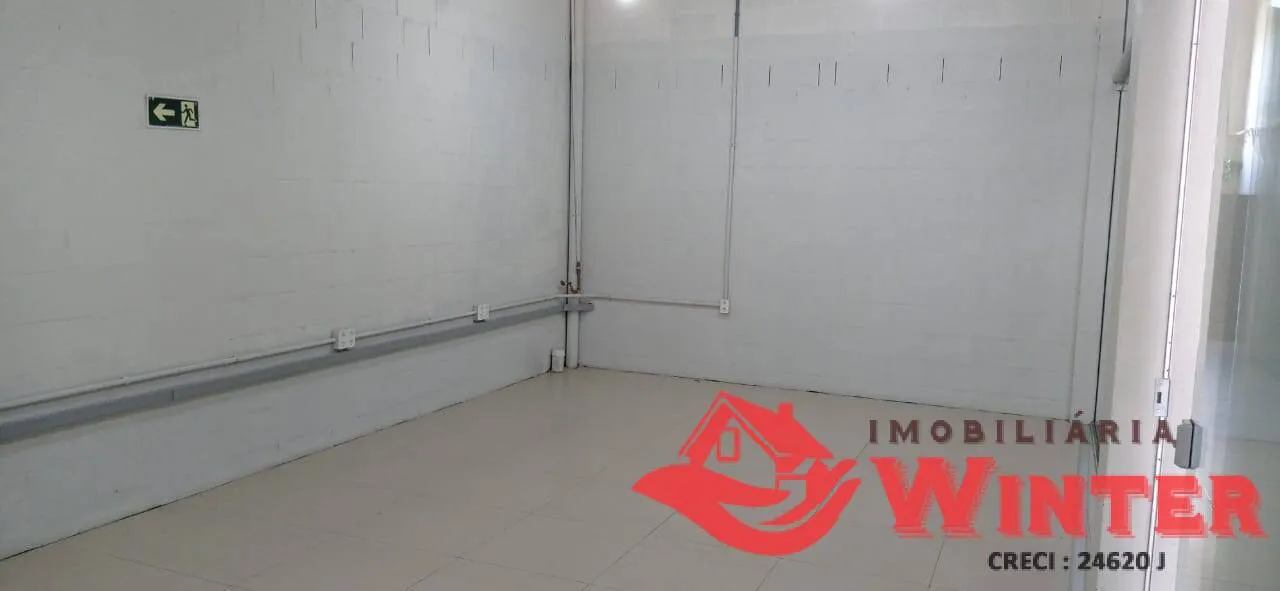 Imagem Sala comercial nova no Centro de Feliz.