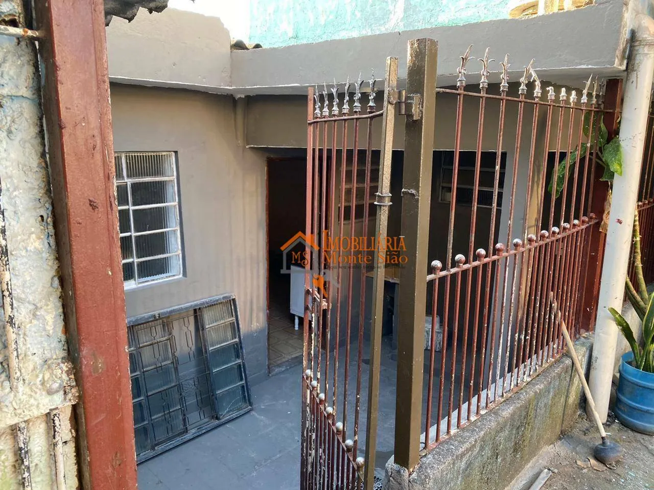 Imagem Casa com 2 dormitórios à venda, 100 m² por R$ 445.000,00 - Parque Uirapuru - Guarulhos/SP