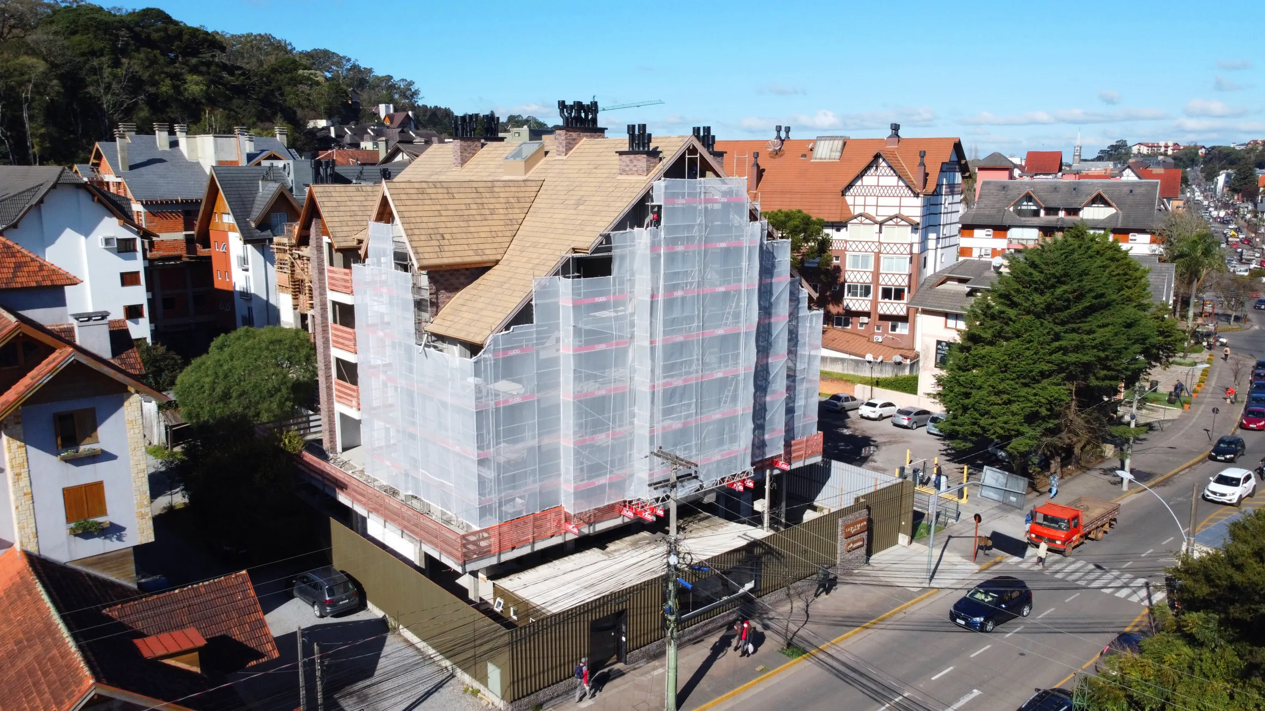 Imagem Apartamento à venda em Gramado, Centro, com 2 quartos, 71.32m2