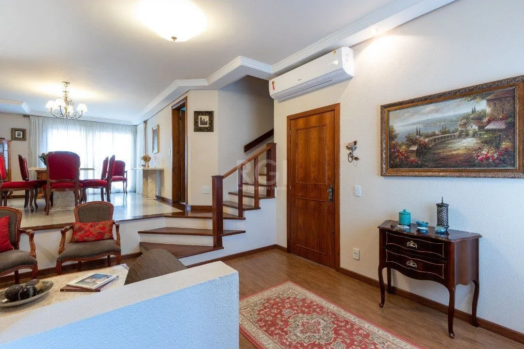 Imagem Casa Condominio para Venda - 225.18m², 3 dormitórios, sendo 1 suites, 2 vagas - Jardim Isabel