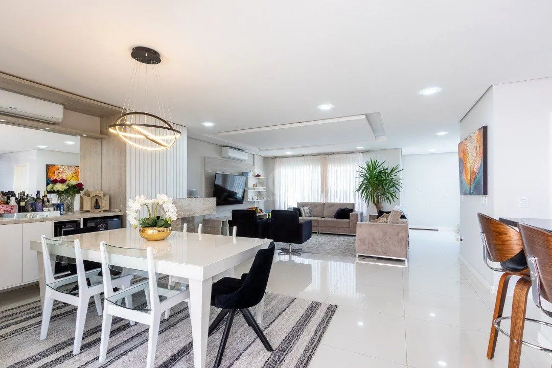 Imagem Casa Condominio para Venda - 203.02m², 3 dormitórios, sendo 3 suites, 4 vagas - Hípica