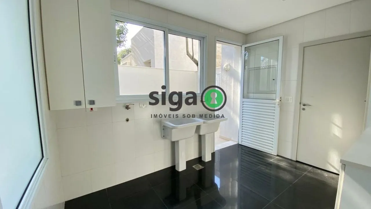 Imagem CASA DE CONDOMÍNIO À VENDA NO BROOKLIN | 608M² | 4 SUÍTES | ALTO PADRÃO | RUA JOB LANE