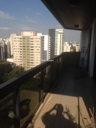 Imagem Luxuoso apartamento de 5 quartos com 5 suítes no Campo Belo, São Paulo-SP: 3 salas, 5 banheiros, 4 vagas e 447m² de área.