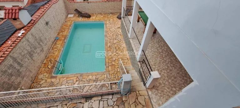 Imagem Casa á venda.