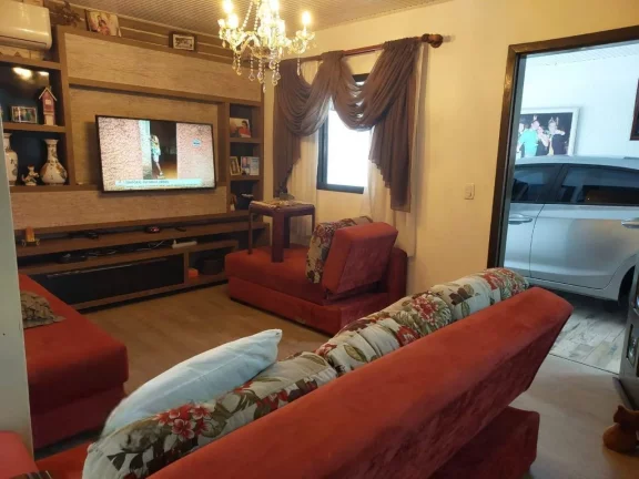 Imagem Casa para Venda em Concórdia, Vista Alegre, 6 dormitórios, 1 suíte, 4 banheiros