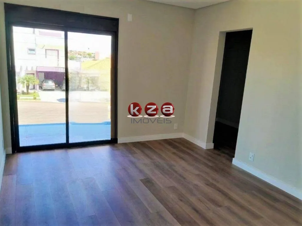 Imagem Luxuosa Casa em Condomínio à Venda em Valinhos-SP, Bairro Le Village 3 Quartos, 3 Suítes, 2 Salas, 5 Banheiros, 2 Vagas, 230m².