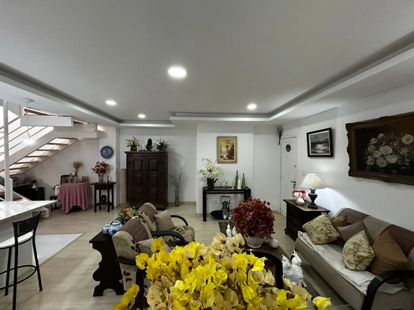Imagem Apartamento para Venda em Petrópolis / RJ no bairro Nogueira