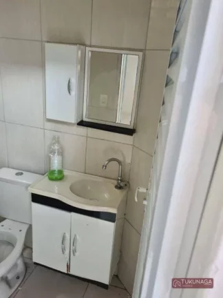 Imagem Casa com 1 quarto para alugar, 20 m² por R$ 1.153/mês - Vila Galvão - Guarulhos/SP