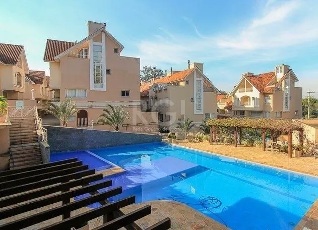 Imagem Casa Condominio para Venda - 220.25m², 3 dormitórios, sendo 3 suites, 2 vagas - Pedra Redonda