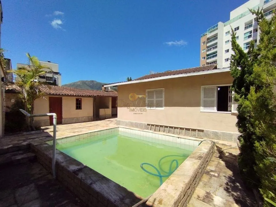 Imagem Casa para Venda em Teresópolis / RJ no bairro Agriões