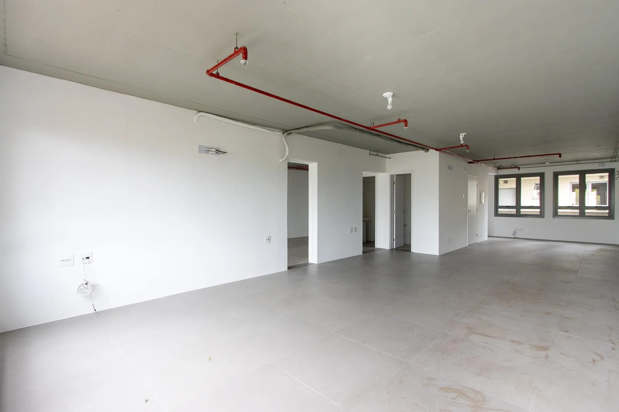 Imagem Conjunto/Sala para Venda - 118.74m², 0 dormitórios, São João