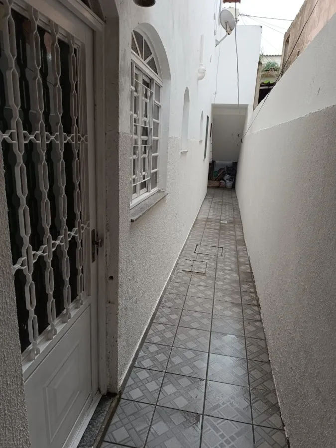Imagem Casa em Condomínio para Venda em Itaboraí, Centro (Manilha), 4 dormitórios, 1 suíte, 2 banheiros, 1 vaga