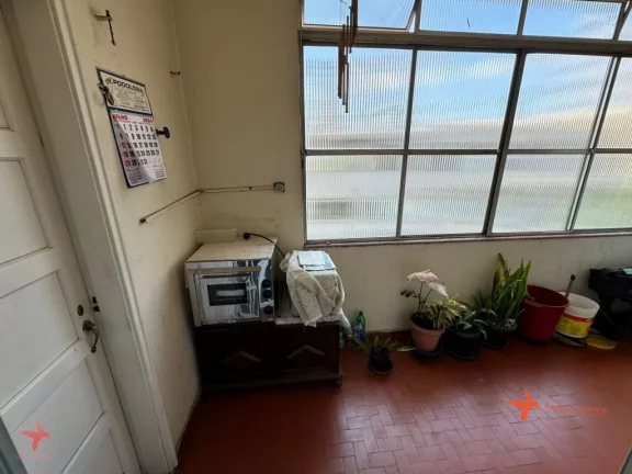 Imagem Charmoso apartamento de 3 quartos em Pinheiros, São Paulo-SP: 155,00 m! Para reformar!