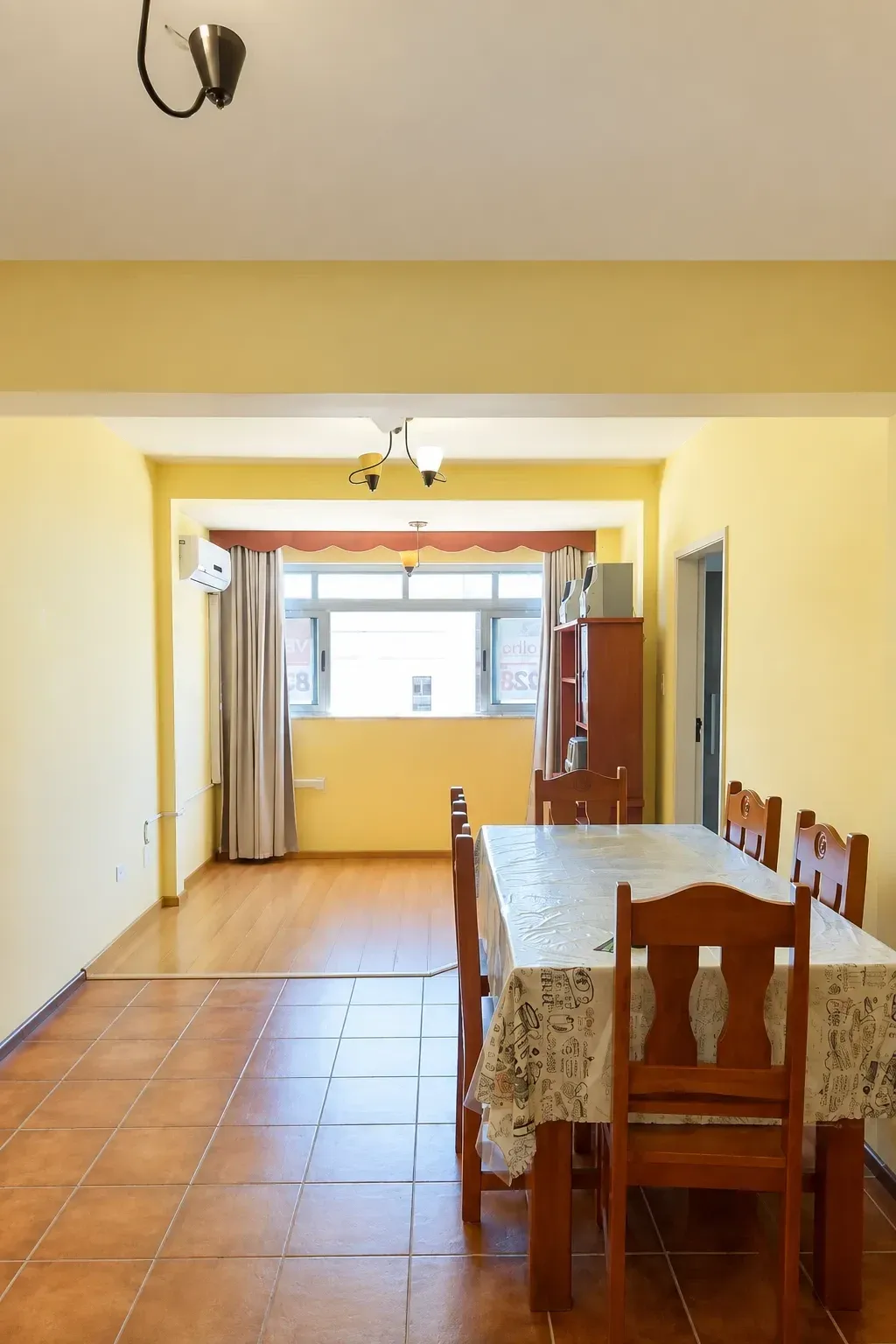Imagem Apartamento com 2 Quartos à Venda, 72 m² em Centro - Florianópolis
