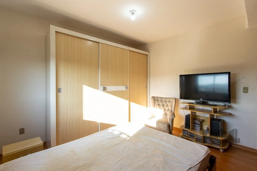 Imagem Cobertura para venda, 167m², 3 dormitórios, Nonoai