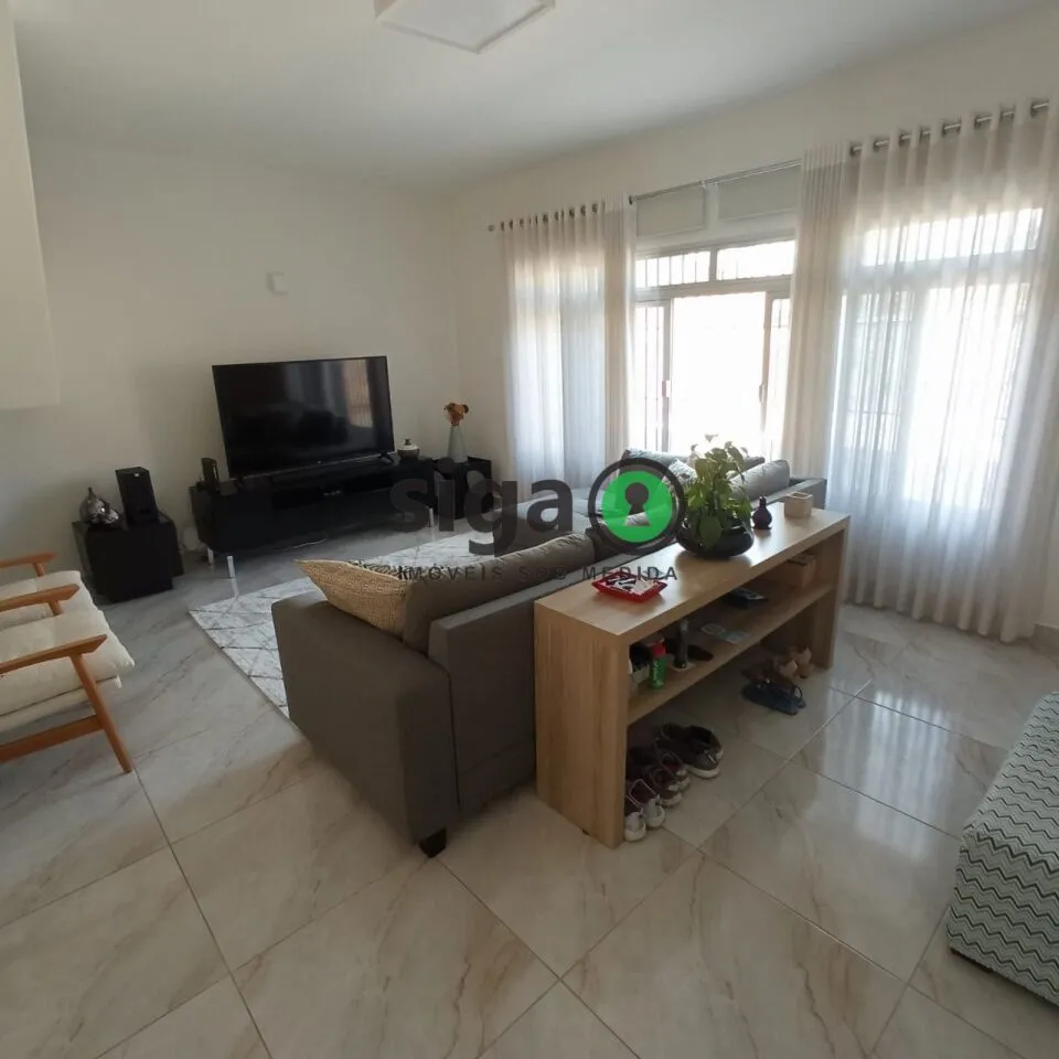 Imagem SOBRADO MODERNIZADO COM QUINTAL, EDÍCULA INDEPENDENTE E MUITA SEGURANÇA