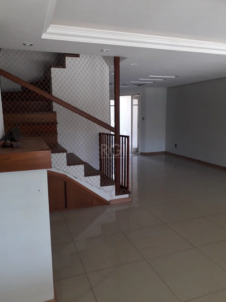 Imagem Casa para Venda - 205m², 2 dormitórios, sendo 1 suites, 2 vagas - Ipanema