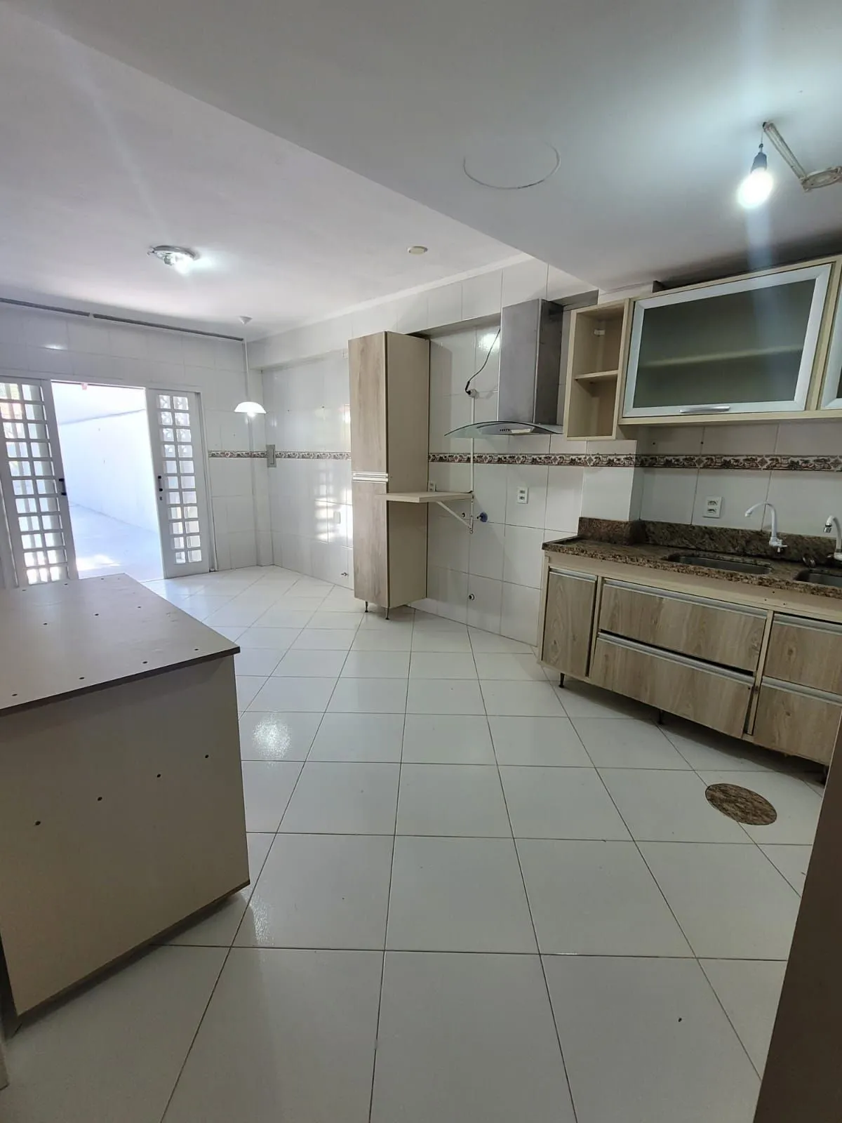 Imagem Casa no bairro Ipanema com 291 m² de área privativa e 8 garagens