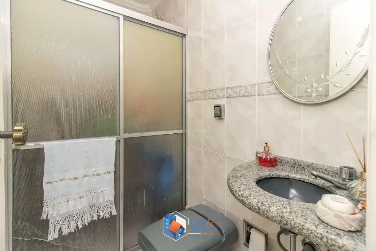 Imagem Casa no condomínio Parque das Mercês para venda com 5 quartos, sendo 4 suítes, 240m²