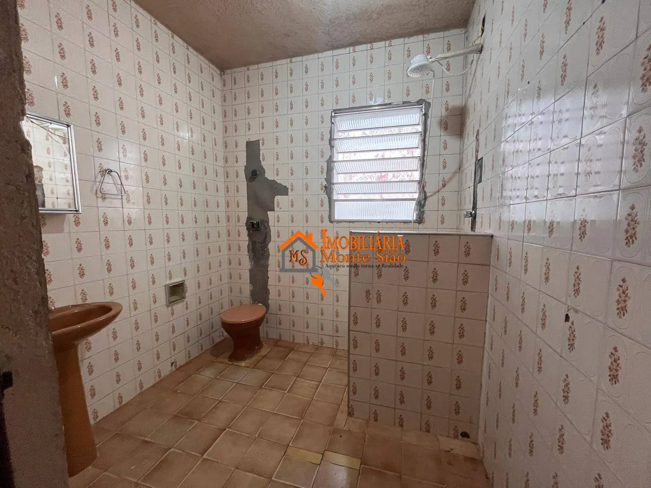 Imagem Casa com 3 dormitórios à venda, 200 m² por R$ 298.000,00 - Cidade Tupinambá - Guarulhos/SP