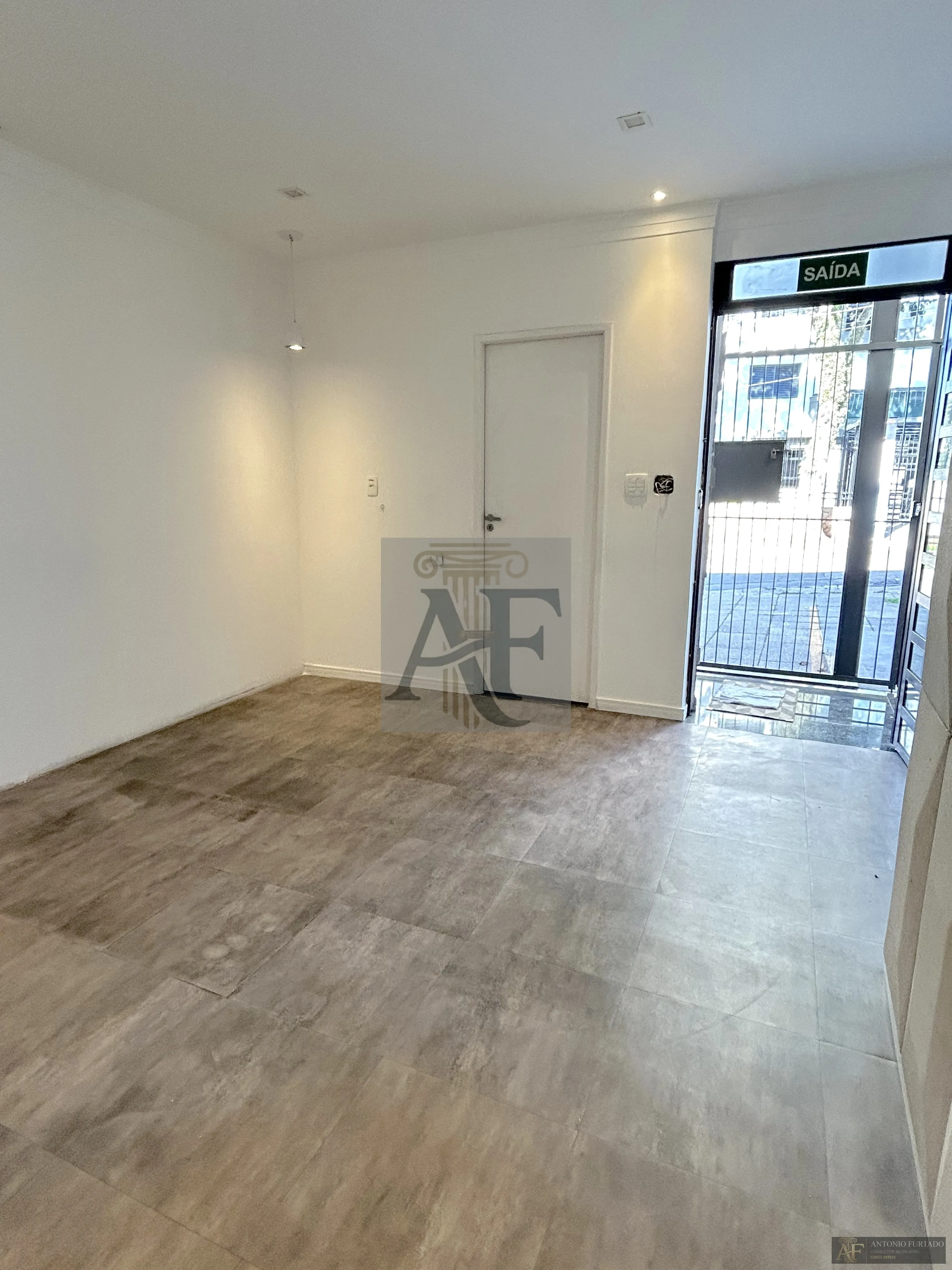 Imagem Comercial para alugar em Jardim Avelino, São Paulo