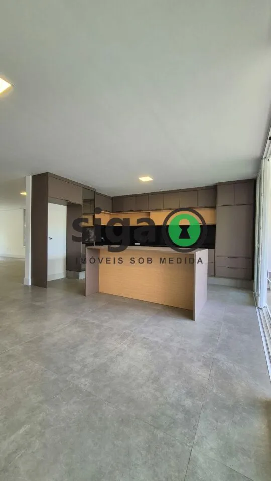 Imagem CASA DE CONDOMINO COM 4 QUARTOS TODAS SUITE COM AMPLO QUINTAL