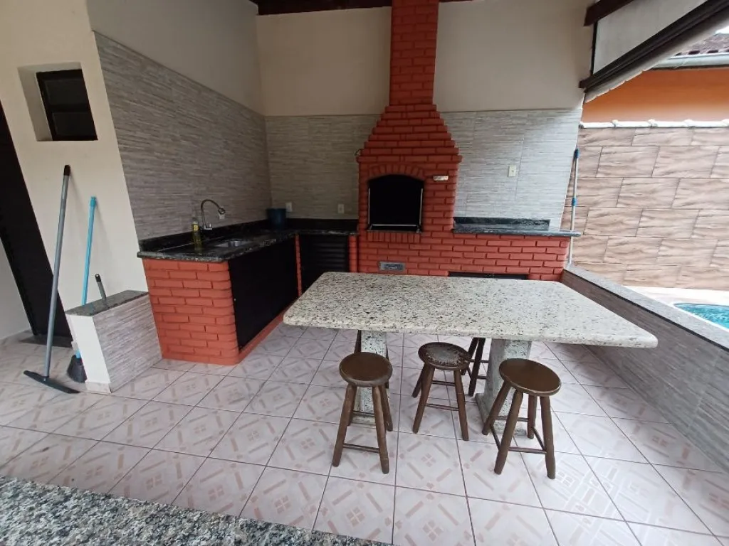 Imagem CASA COM 310,00 m² - OCIAN - PRAIA GRANDE SP