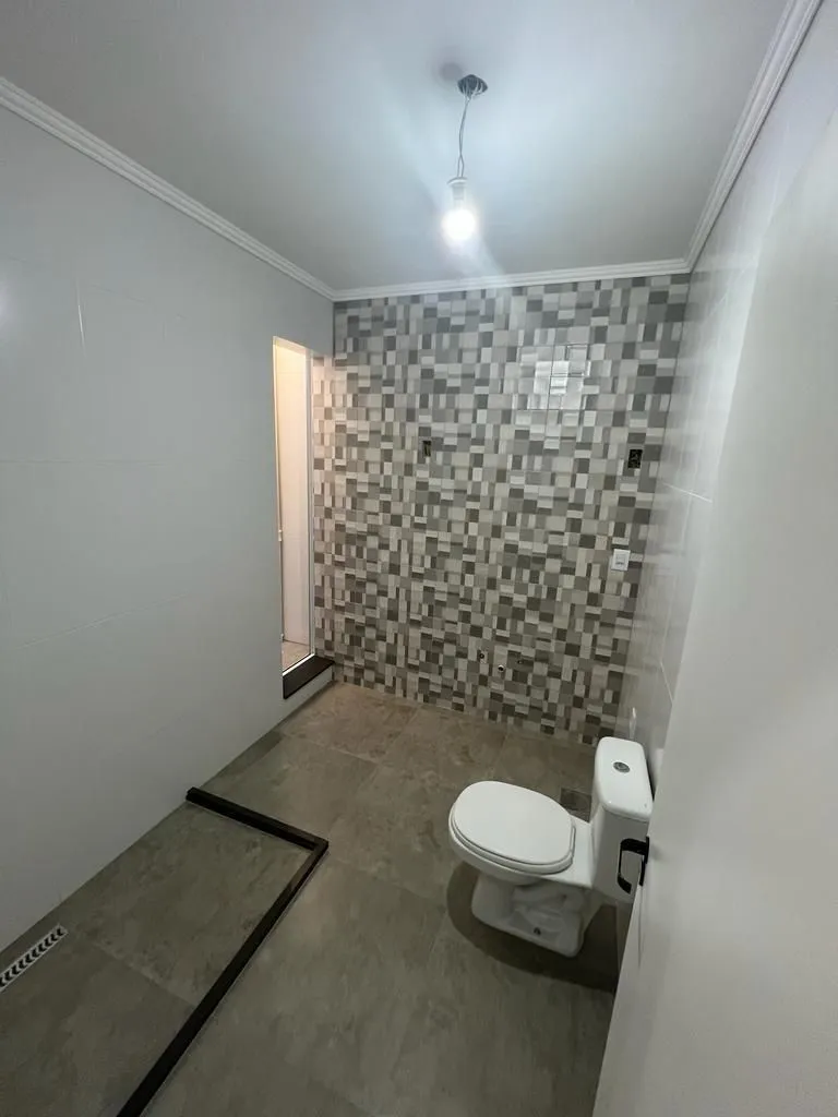 Imagem Apartamento GARDEN de 2 dormitórios Reformado. Próximo a 24 de Outubro.