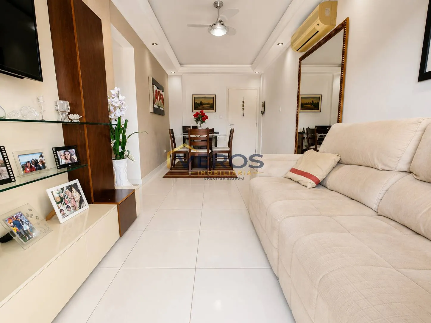 Imagem Apartamento a venda com 2 quartos a 500m da praia Martim de Sá