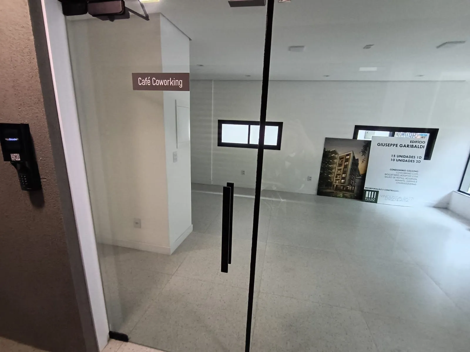 Imagem Apartamento 2 dormitórios, 1 suite, 1 vaga.