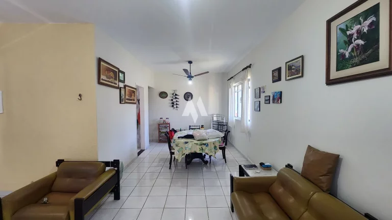 Imagem Casa térrea em Itanhaem, 3 dormitórios, piscina, churrasqueira, vaga pra 5 carros
