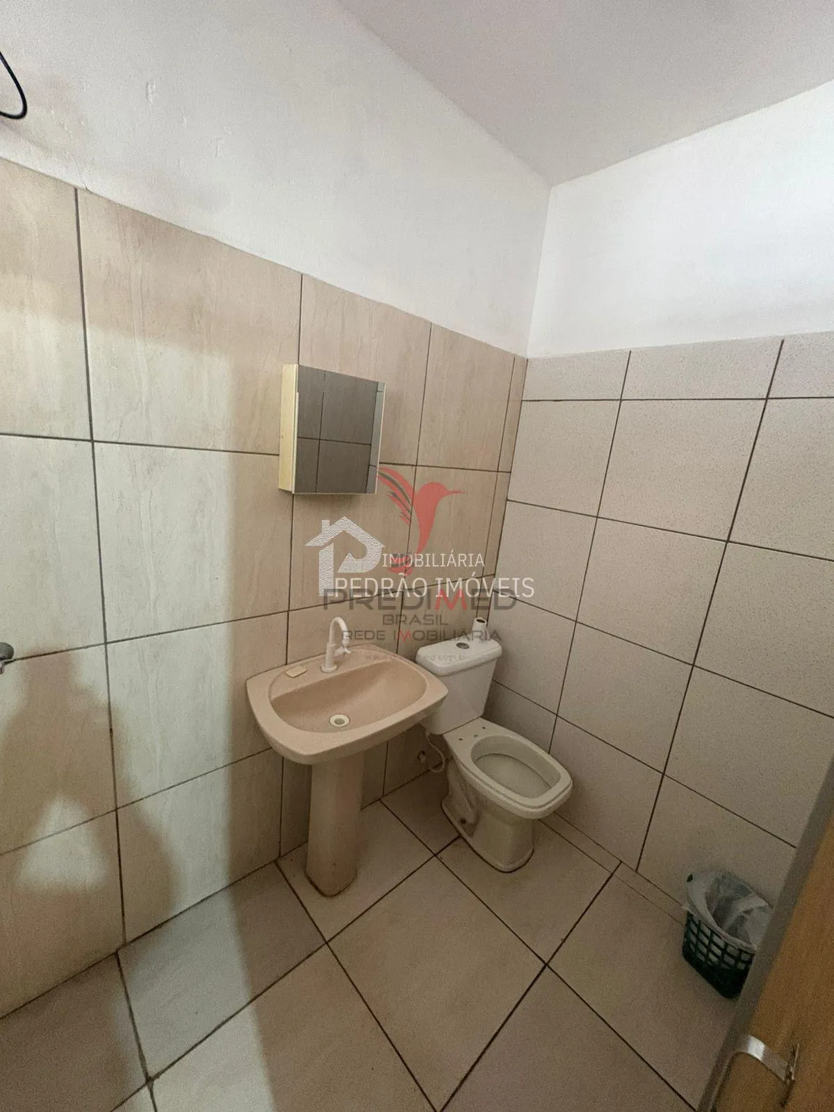 Imagem Casa de esquina no bairro Antonio Lopes. Lençóis Paulistas.. Aceita financiamento
