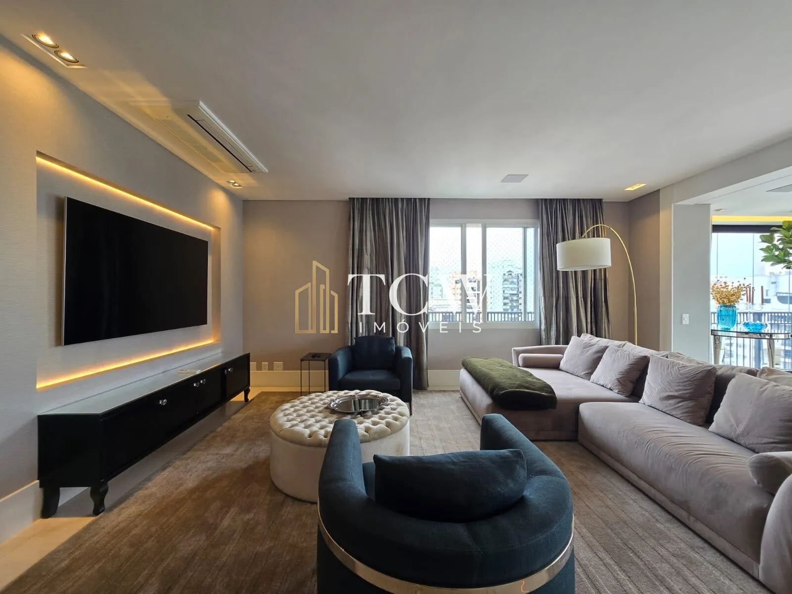 Imagem Apartamento Alto Padrão à Venda na Vila Mariana | 310m² | 4 Suítes | Vista para o Parque Ibirapuera | 5 Vagas
