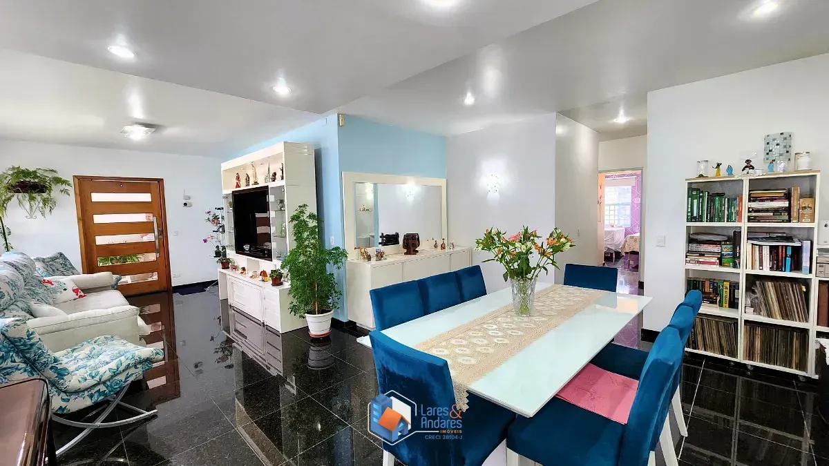Imagem Casa para venda em Saúde com 3 quartos, sendo 3 suítes, 119m²
